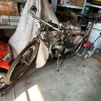 Bici d’epoca a motore