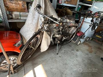 Bici d’epoca a motore