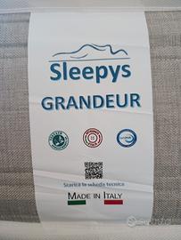 Materasso matrimoniale come nuovo e rete a doghe 