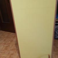 pensile in legno con ripiani 