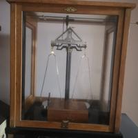 bilancia antica vintage 