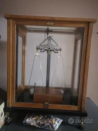 bilancia antica vintage 