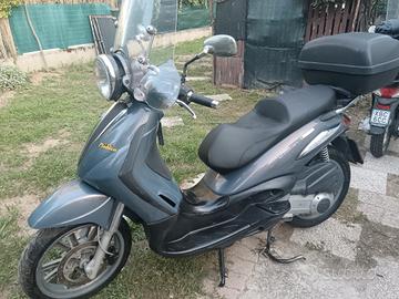 Piaggio Beverly Cruiser
