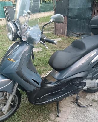 Piaggio Beverly Cruiser