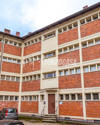 BILOCALE LIBERO SUBITO CON POSTO AUTO CONDOMINIALE
