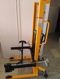 CARRELLO ELEVATORE GIRAFUSTI MANUALE