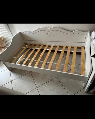 Lettino bambina in legno + materasso 