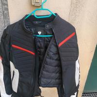 Giubotto e pantaloni da moto donna