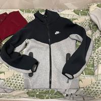 felpa Nike Tech da donna