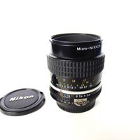 Nikon micro 55-2,8  Olympus 24-2,8 Pentax 24-2,8