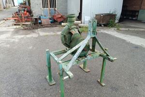 pompa marca Mellini Martignoni con cavalletto