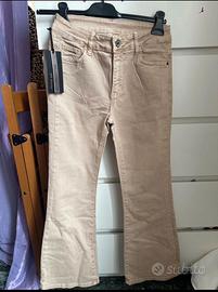 Jeans Donna a Zampa Beige modello 3D Flare Denim
