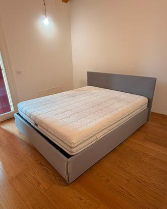 Letto contenitore formato da rete + materasso