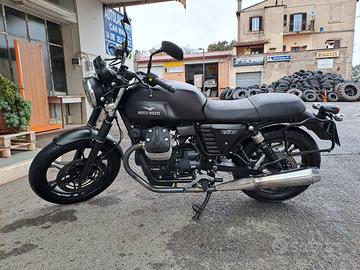 Moto Guzzi V7 Stone II