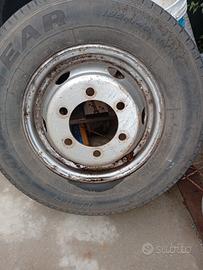 ruota scorta delly Iveco simili 6 bulloni fissaggi