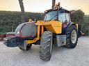 valtra-t140-con-braccio-decespugliatore