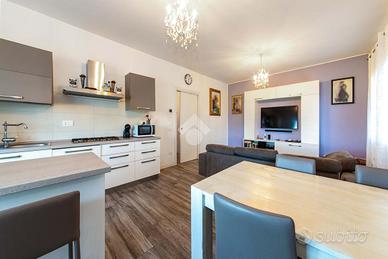 PORZIONE DI BIFAMILIARE A CAMPONOGARA