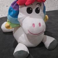 inside out unicorno arcobaleno Disney