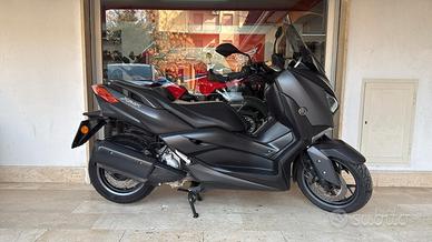 Yamaha X-Max 300