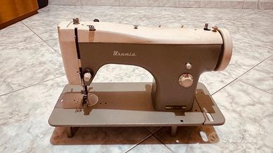 Macchina da cucire Urania Linea 100 Vintage –