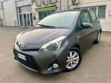 Toyota Yaris 1.5 Hybrid 2014 131.000km perfetta
