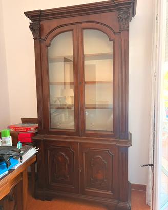 Vetrina in legno