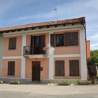 CASA SEMINDIPENDENTE A CALOSSO