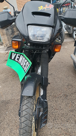 Vendesi moto occasione vetrina , tagluandata ,