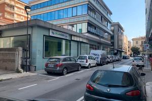 LOCALE COMMERCIALE