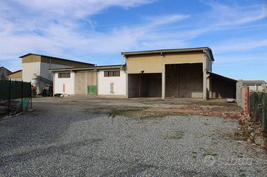 Immobile di 660 m² a Desana