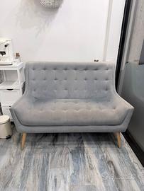 Divanetto 2 posti e pouf