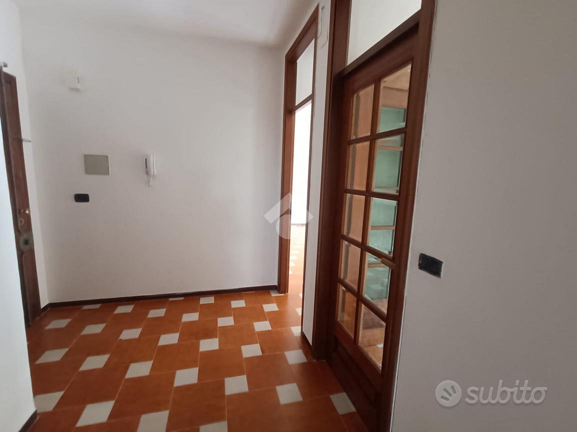4 LOCALI A SAN SEVERO - Altro