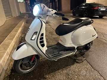 Vespa Gts 125 super