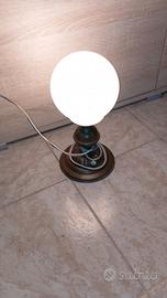 Lampada da tavolo vintage 