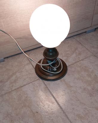 Lampada da tavolo vintage 