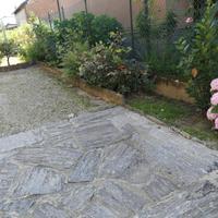 Casa indipendente bifamigliare