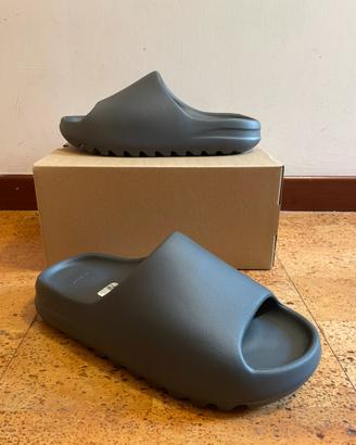 Adidas yeezy slide granite n.44.5