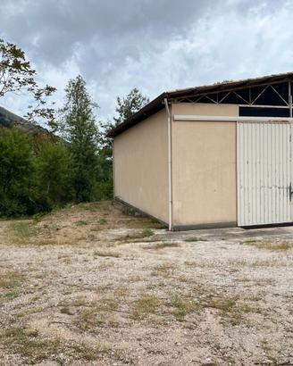 MAGAZZINO C2 pressi Circonvallazione di Monreale