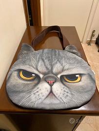 Borsa a forma di gatto e altri articoli