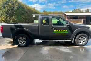 NISSSAN NAVARA king cab 4WD