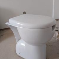 Bocchi, W.C. per disabili ed anziani a pavimento.