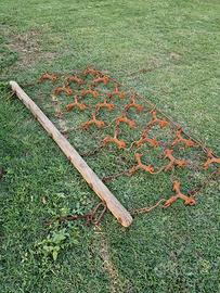 antico erpice a strascico 