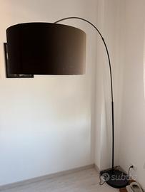 Lampada ad arco nera westwing