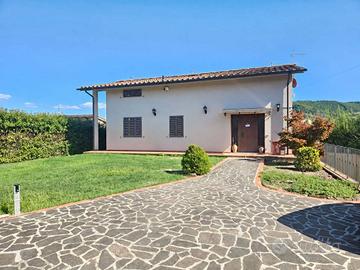 Villa di 153 m² con 3 locali e box auto doppio a Q
