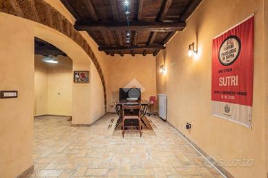 RUSTICO A SUTRI