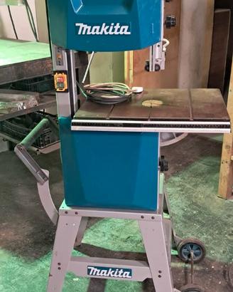 Makita LB1200F Sega a nastro 900W
