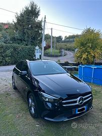 Mercedes-Benz Classe B 160 D NEOPATENTATI