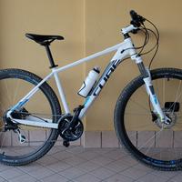 MTB Cube Aim