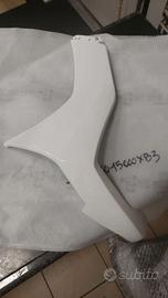 CHIUSURA LATERALE SCUDO DX PIAGGIO BEVERLY 300/400