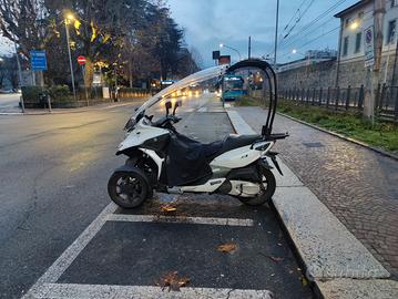 Quadro 350D scooter 3 ruote  tetto tergicristallo